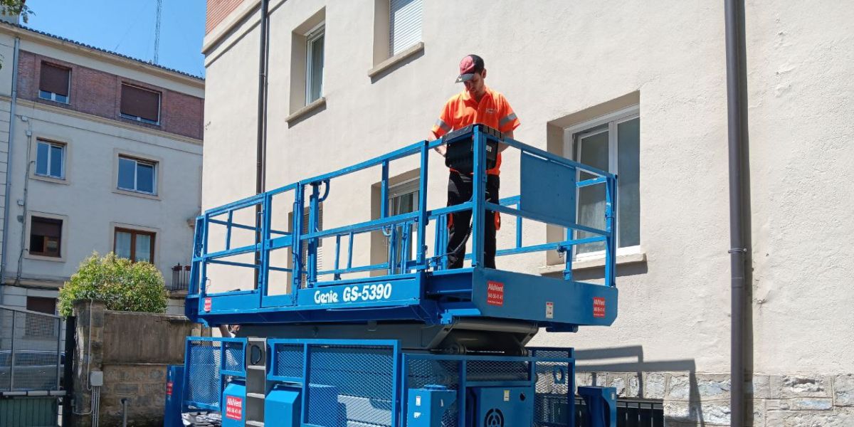 fundacion-jeiki-instalacion-fotovoltaica-10kw-seguridad-compensacion-simplificada-income-vitoria